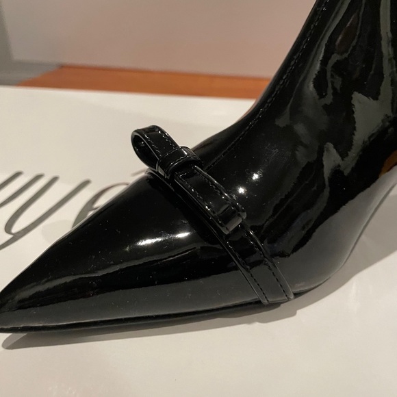 Ovyé by Cristina Lucchi- brand new in box, US 8 - Picture 3 of 5